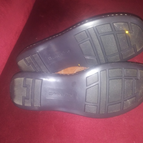 Naturalizer Leatger Sandals - Picture 6 of 7